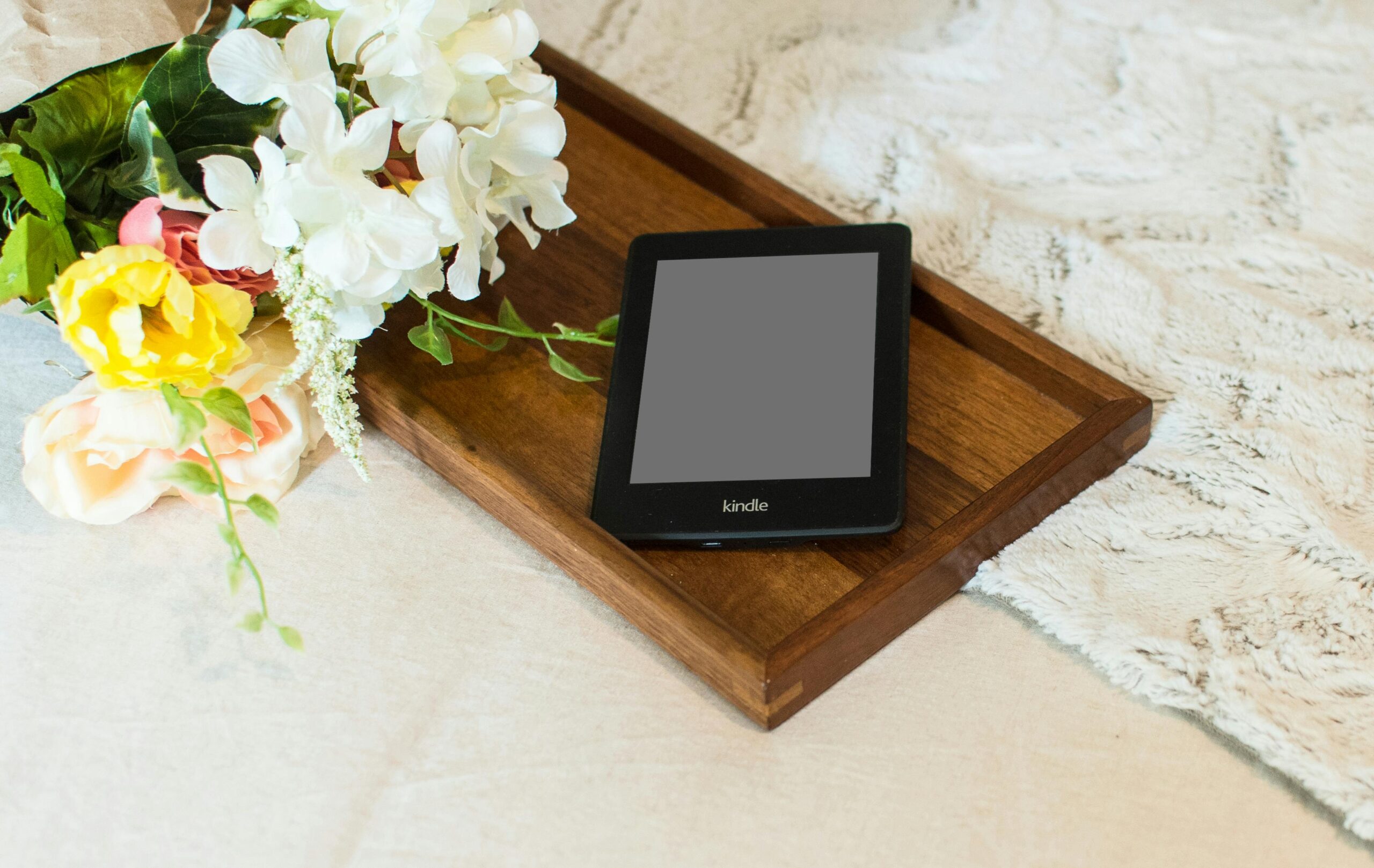 Warum bleibt der Bildschirm meines E-Readers weiß?