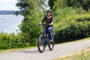 Welche Schritte sind nötig, um ein E-Bike richtig zu warten