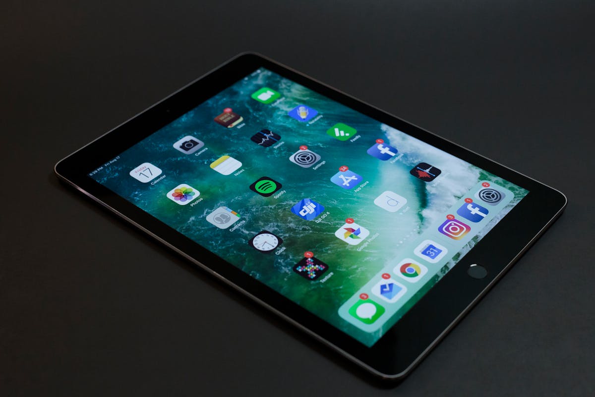 Warum bleibt mein Android-Tablet beim Start hängen