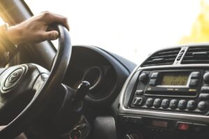Warum bleibt mein Auto im Leerlauf und startet nicht