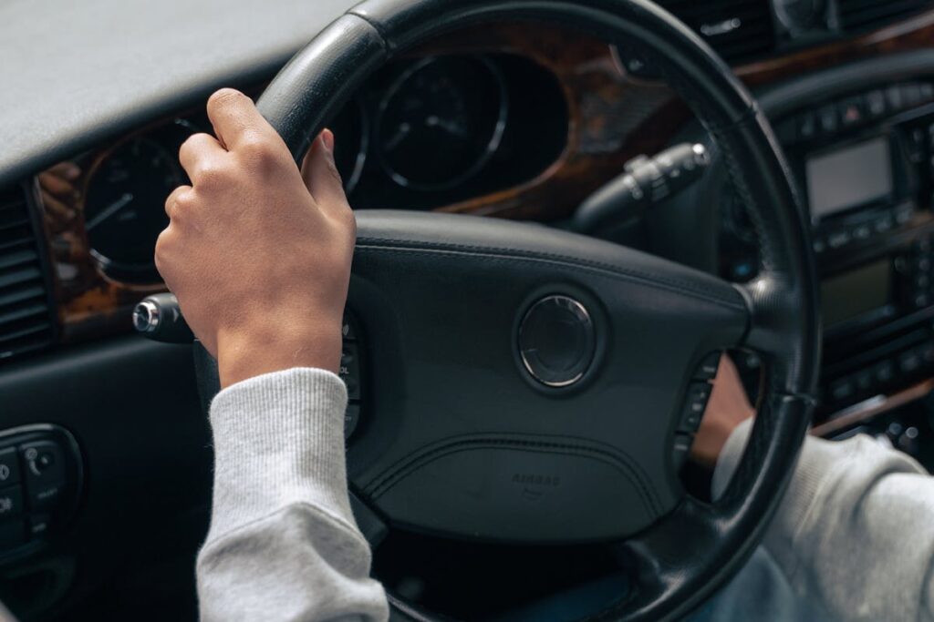 Warum bleibt mein Auto nach dem Tanken nicht mehr an?